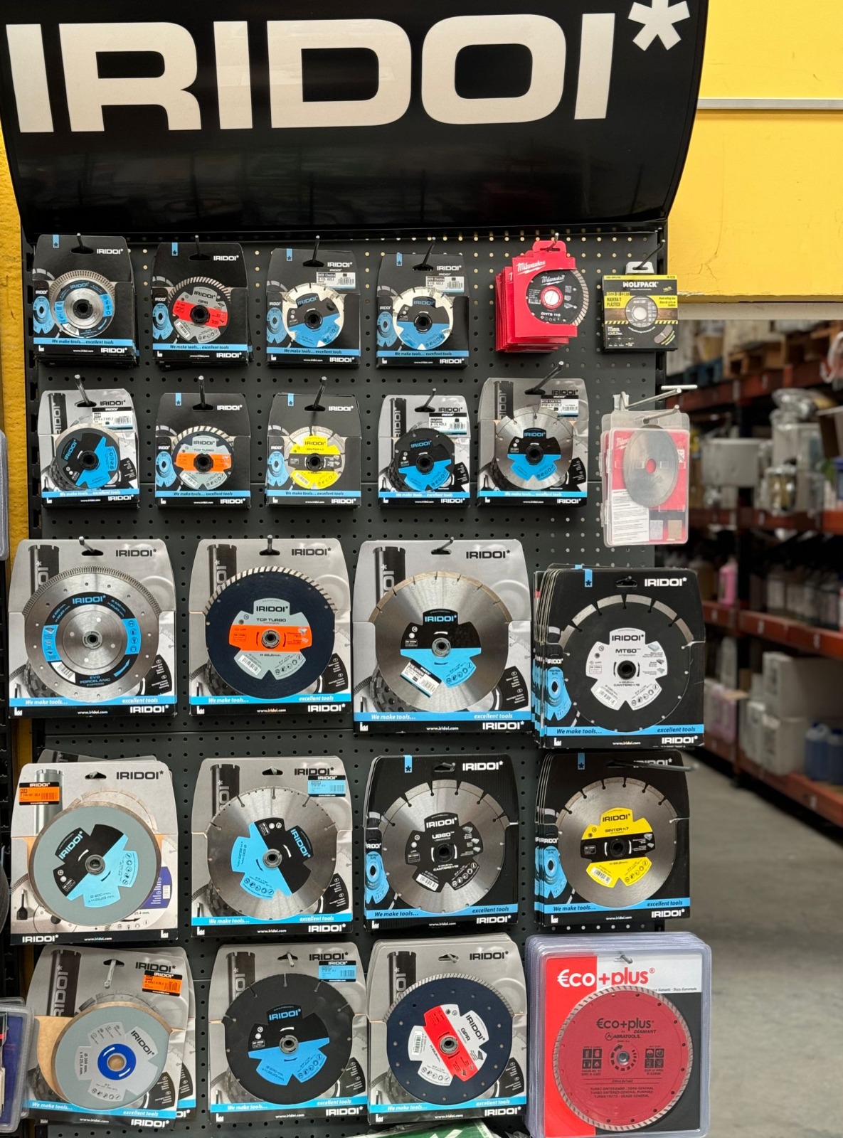Herramientas de corte y ferretería profesional